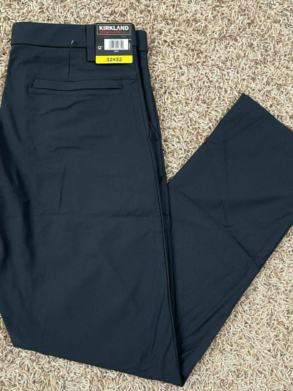 Kirkland Signature Men’s Performance Pants Dark Gray, Size 32x32 (New)